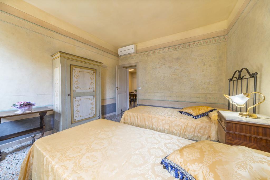 I Bei Ricordi - Historic Centre Apartment 6 Arezzo Buitenkant foto