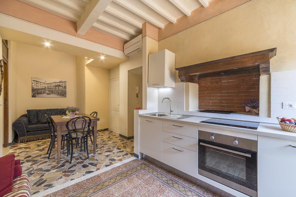 I Bei Ricordi - Historic Centre Apartment 6 Arezzo Buitenkant foto